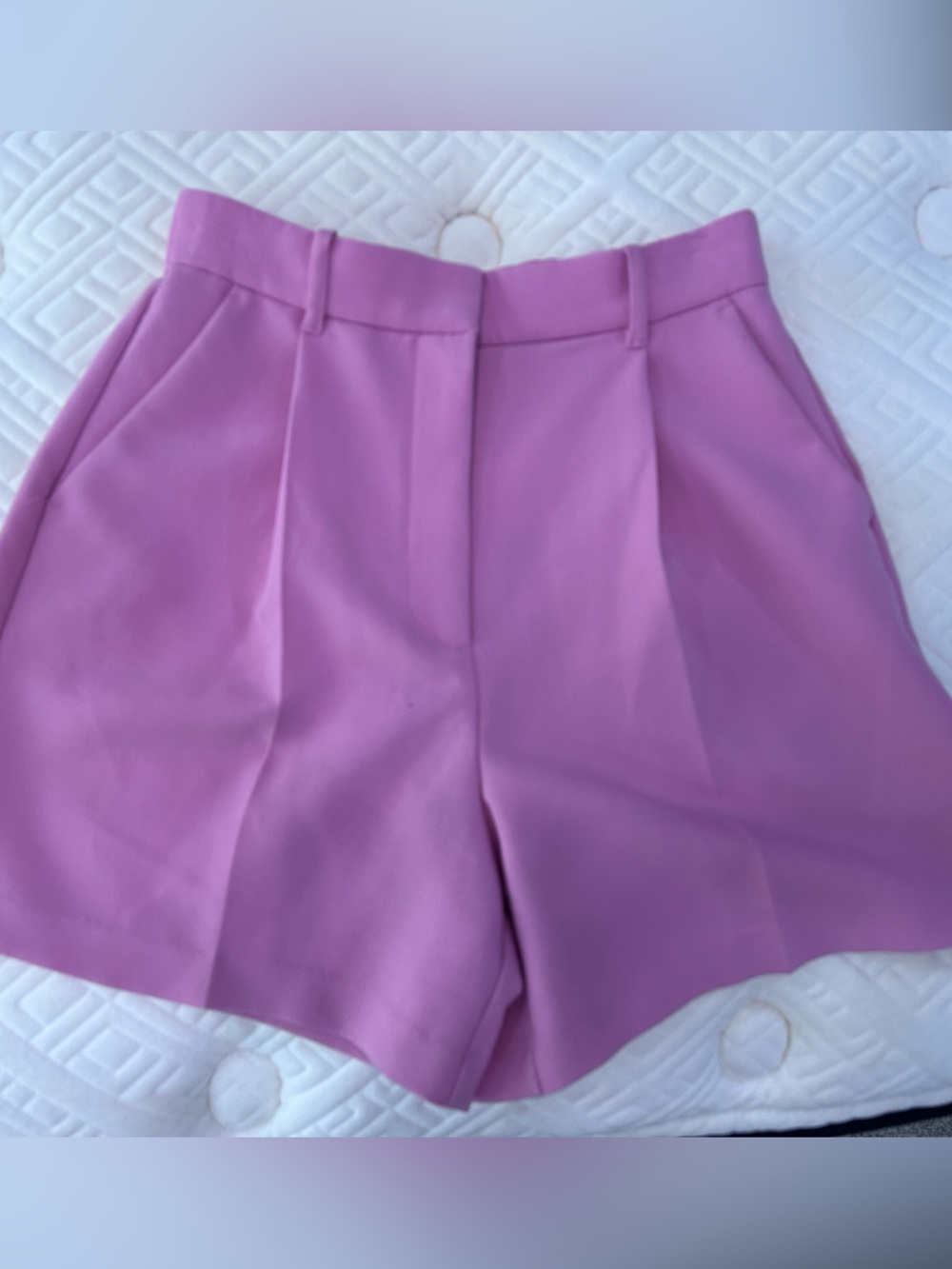 High-Waist Pleated Women's Shorts in Pink